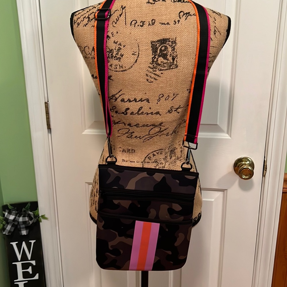NWOT Camo Neoprene Crossbody